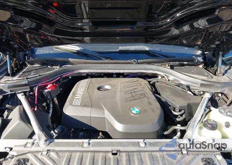 2025 BMW X3 30 xDrive z USA, uszkodzony, nr VIN 5UX53GP01S9019522